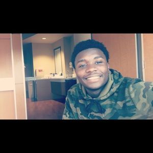 Meet your Posher, Ka’darian